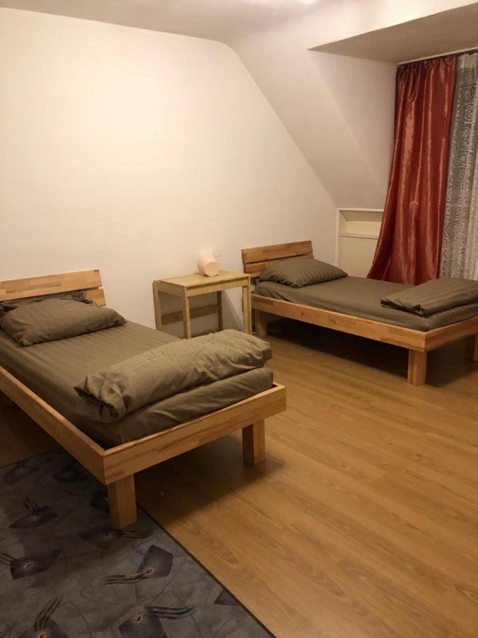 Schoenes Apartment In Есен Екстериор снимка